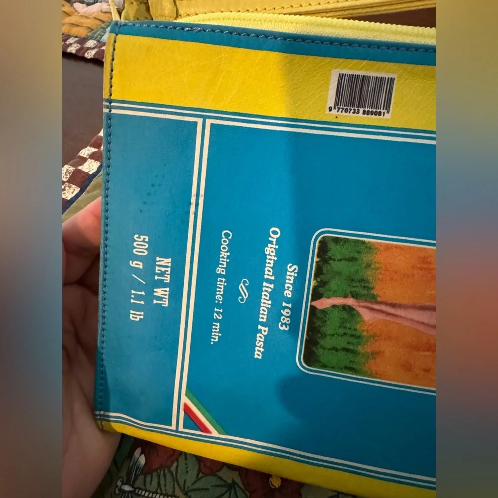 Moschino Pre-Jeremy Scott era Spaghetti box bag - Picture 10 of 13